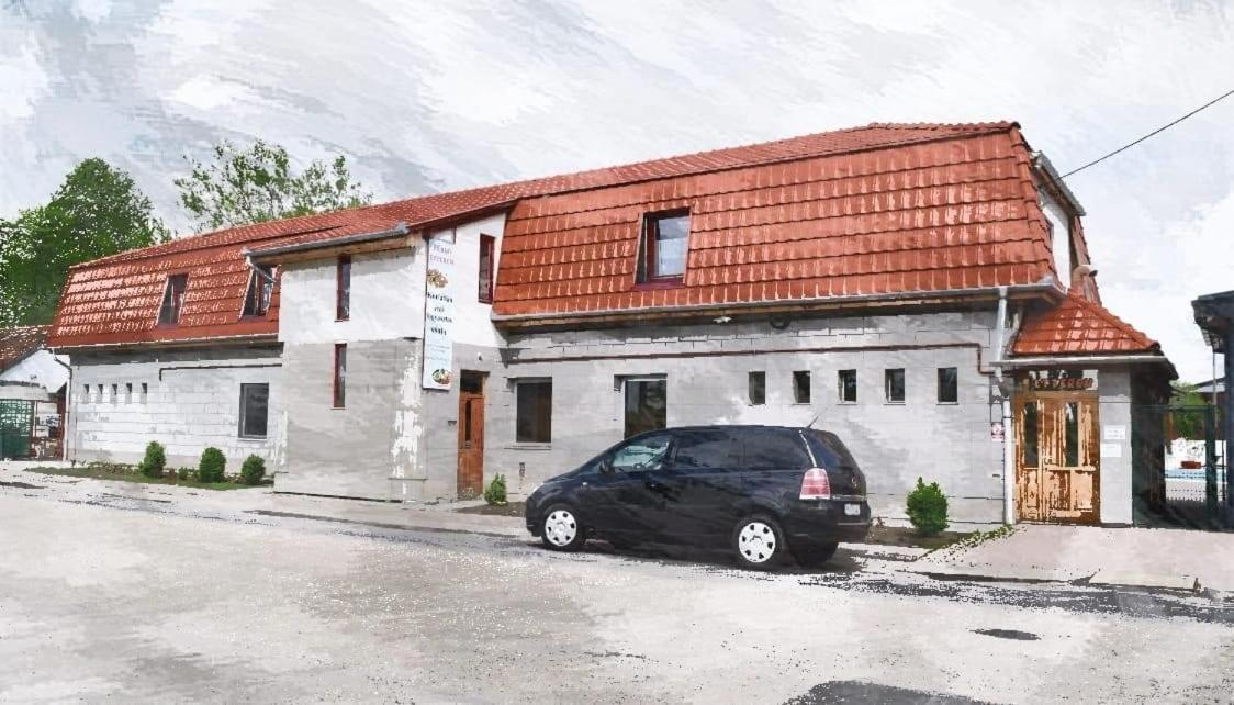 Fuerdo Panzio Bed & Breakfast Karcag Екстериор снимка
